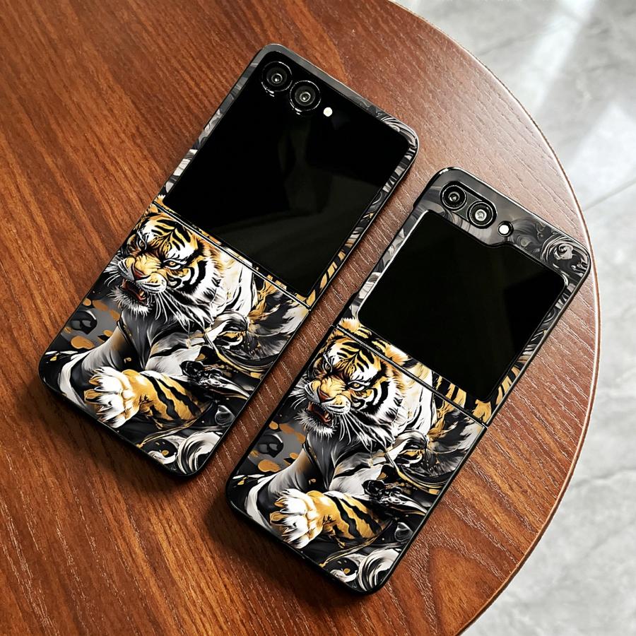 Ukiyo E Tiger Phone Cover Case - đánh giá và giá Phone Cases Z Flip 6