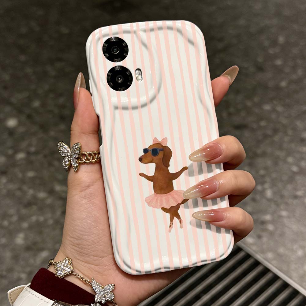 Cute Striped Dachshund Phone C - đánh giá và giá Phone Cases Motorola Edge 2025
